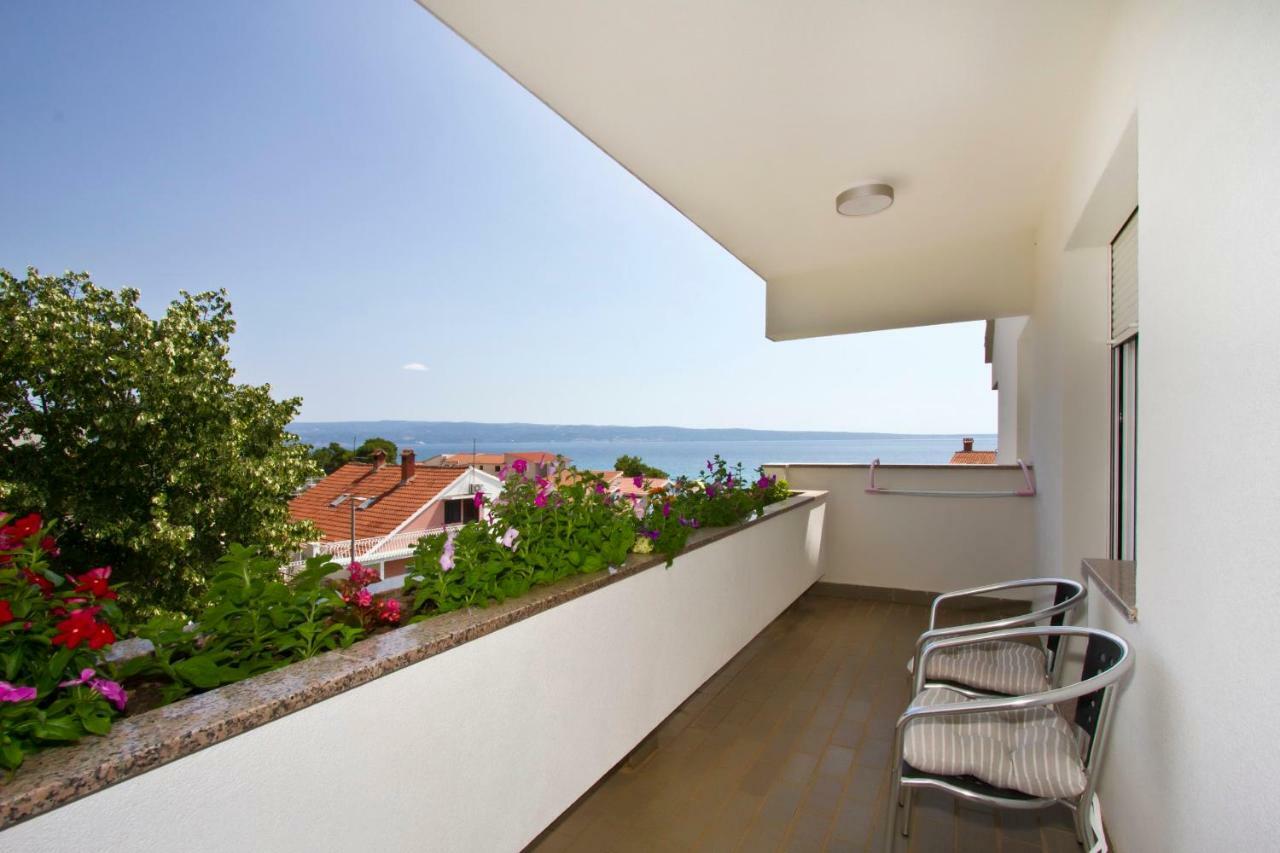 Apartment Topic Near The Beach Podstrana Exterior photo